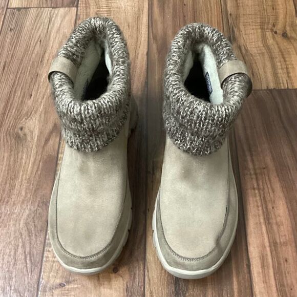 Skechers Relaxed Fit Easy Going Heighten in Natural Size 11 - Picture 2 of 10